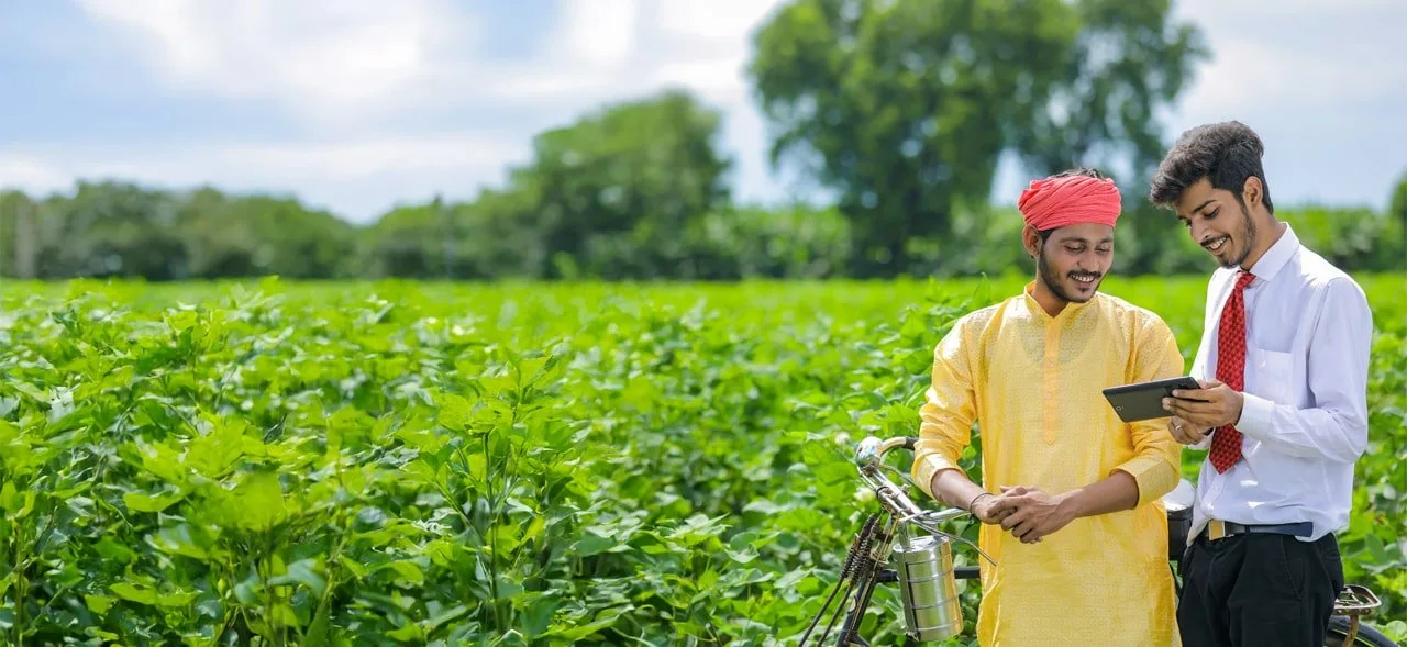 Enhancing financial literacy for low-income communities – Financial inclusion pilots with Axis Bank, India (2)-min